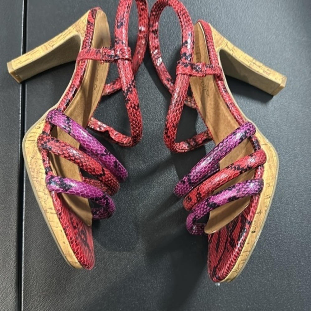 Paula Abdul Forever Women's Open Toe Red and Purple Snakeskin Heels size 9